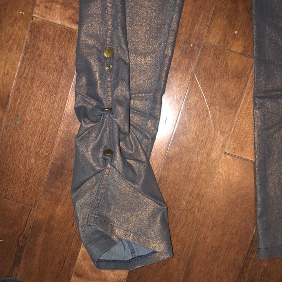 Canadian Designer Linda Lundstrom funky pants! - Picture 4 of 10